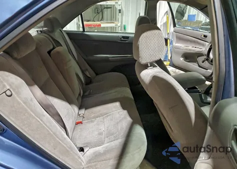 2003 Toyota Camry Le from USA, damaged, VIN 4T1BE32K93U748930